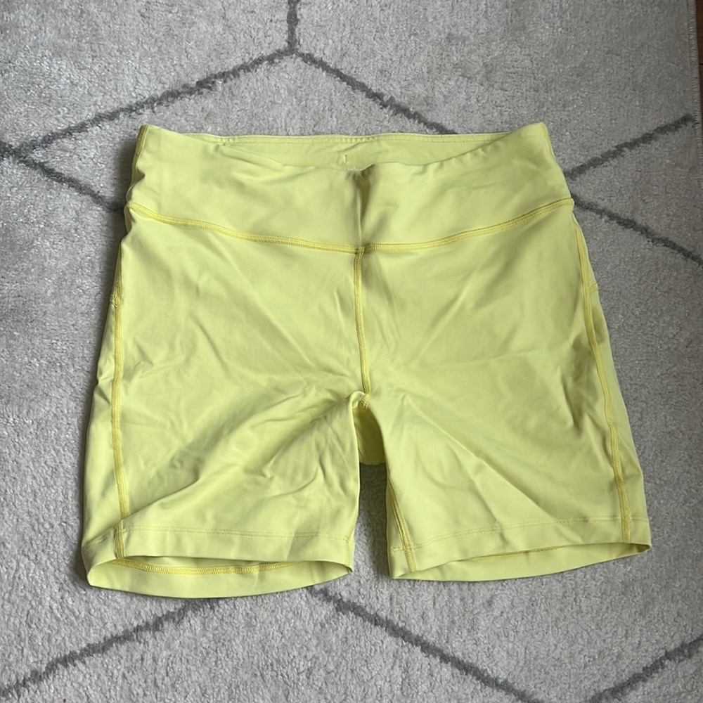 Outdoor Voices Move Free 6inch Short